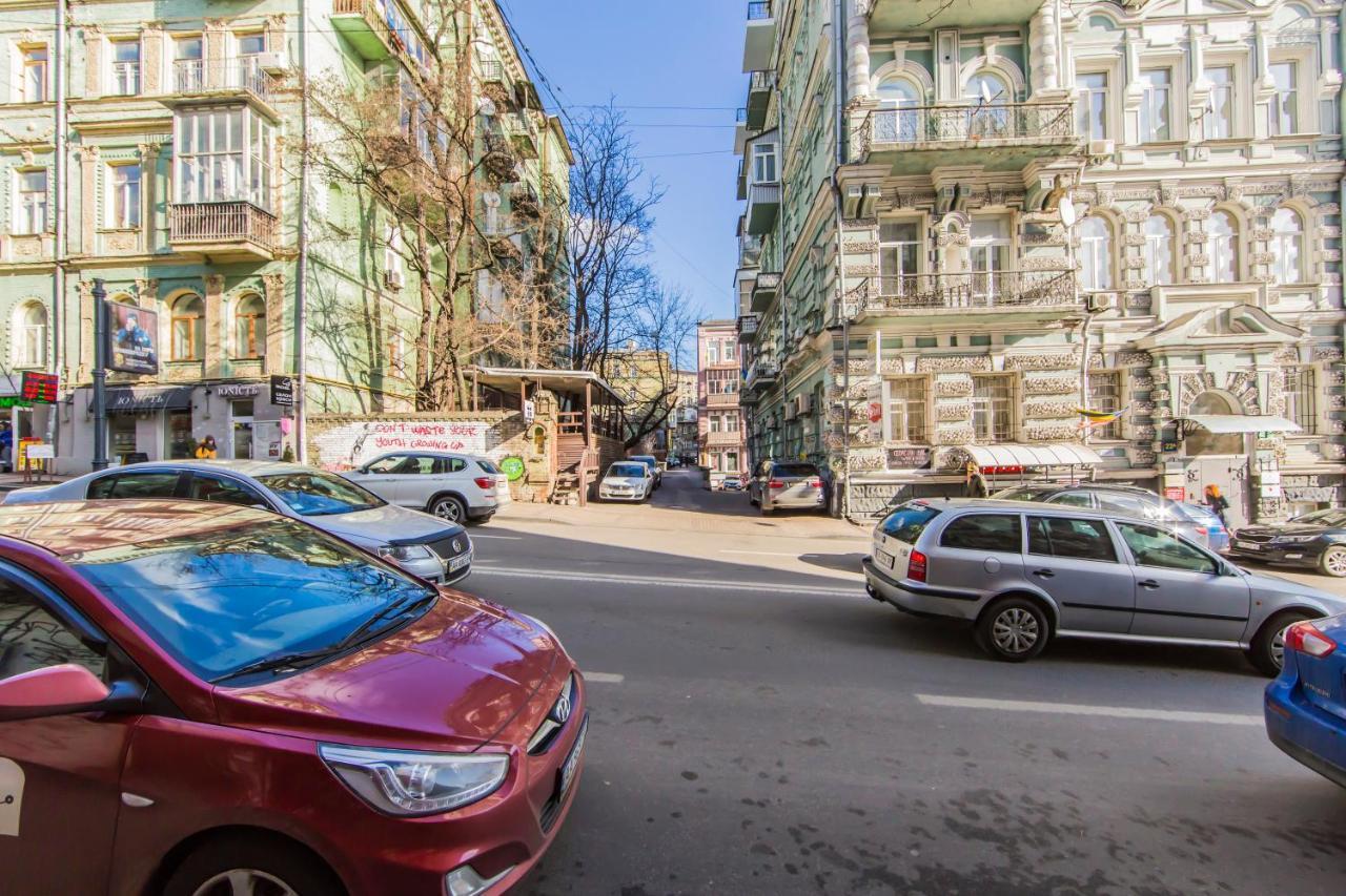 Роскошная двухуровневая квартира, ул. Михайловская Киев Экстерьер фото